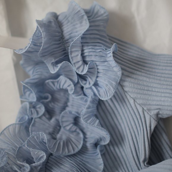 NWT One Shoulder Blue Crop Top. - Picture 8 of 13